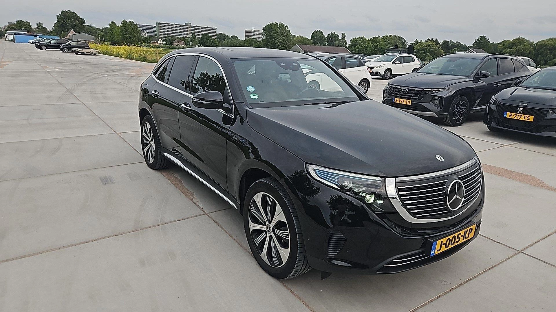 Hoofdafbeelding Mercedes-Benz EQC