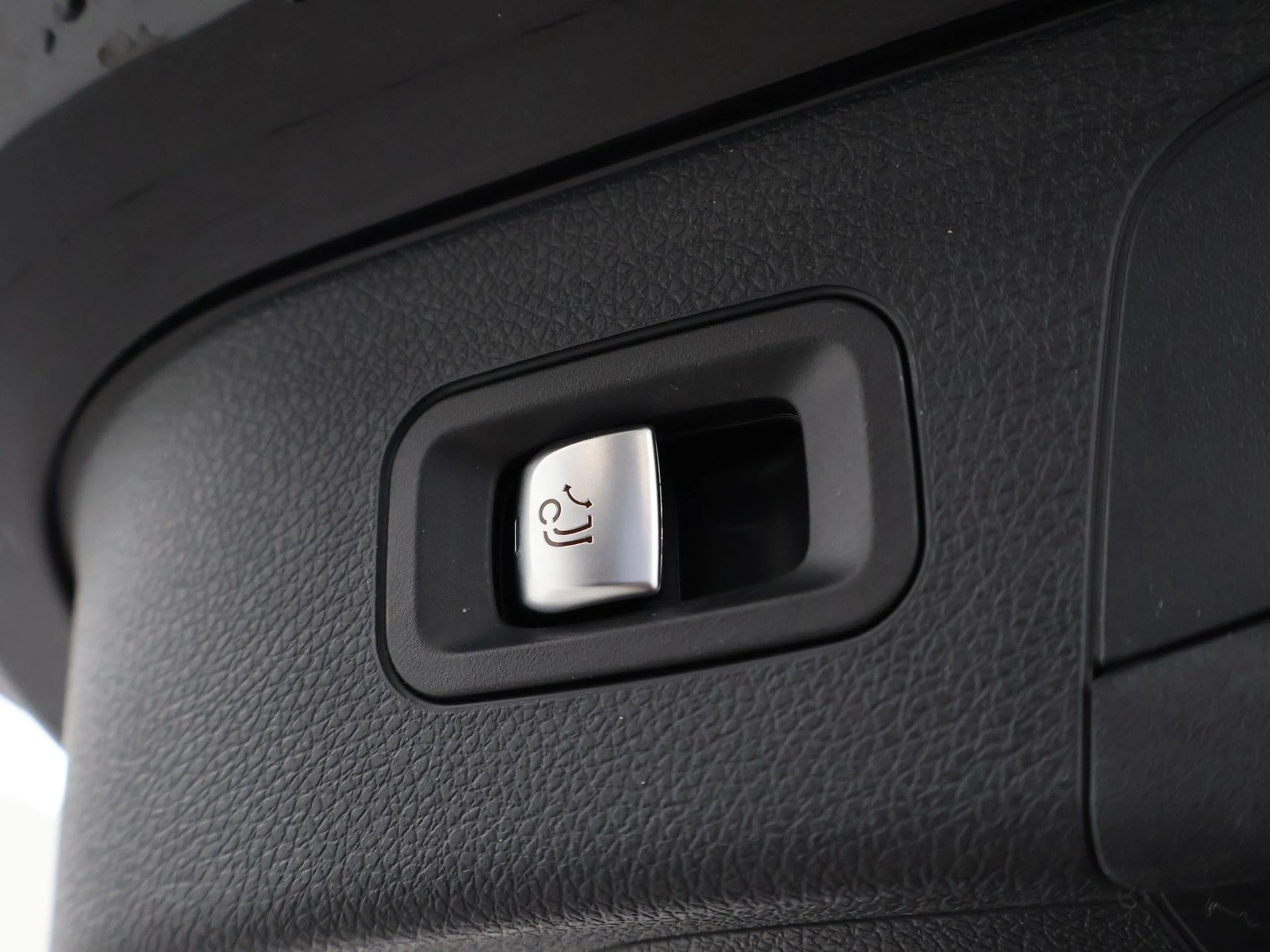 Hoofdafbeelding Mercedes-Benz EQC