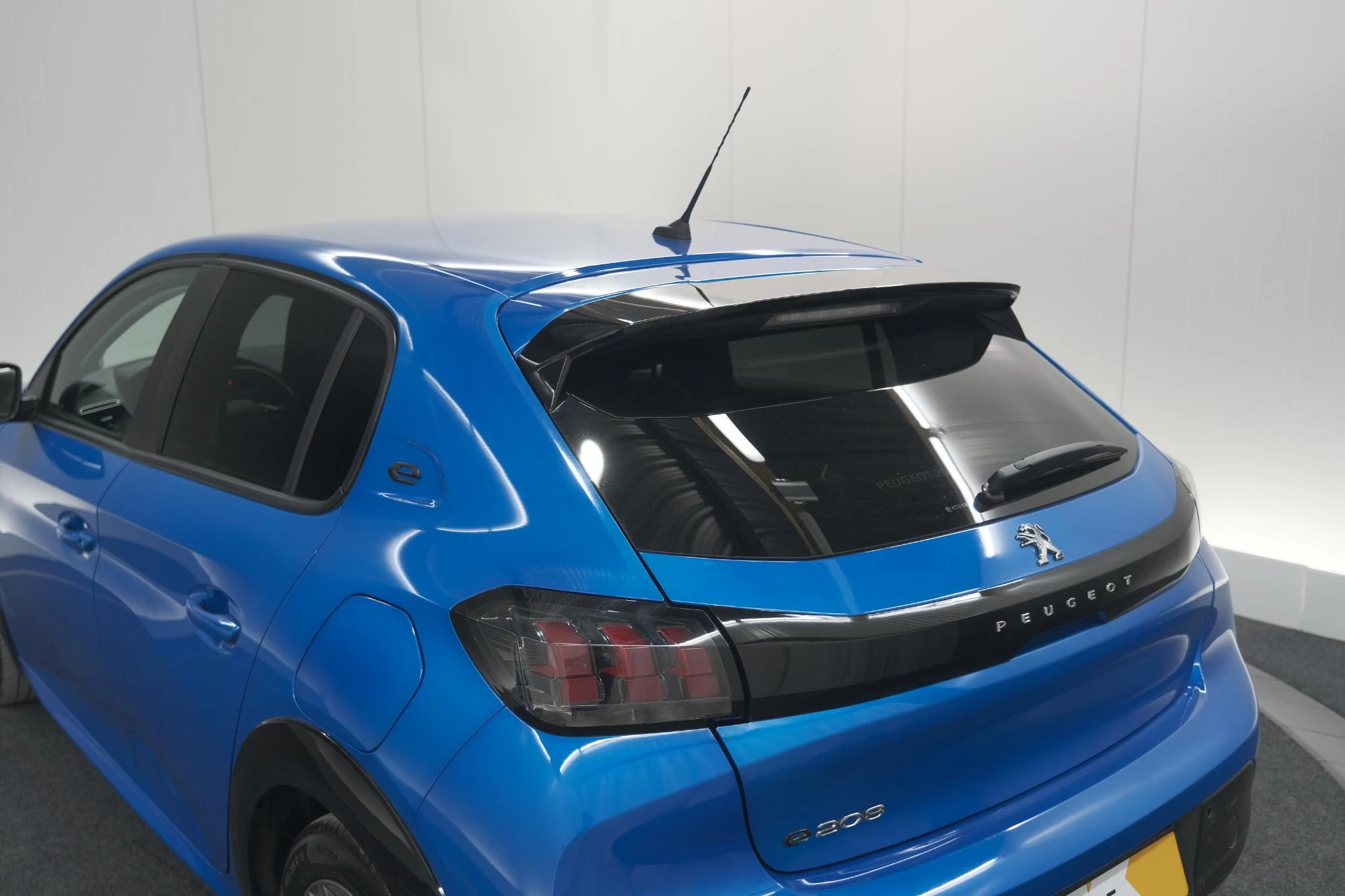 Hoofdafbeelding Peugeot e-208