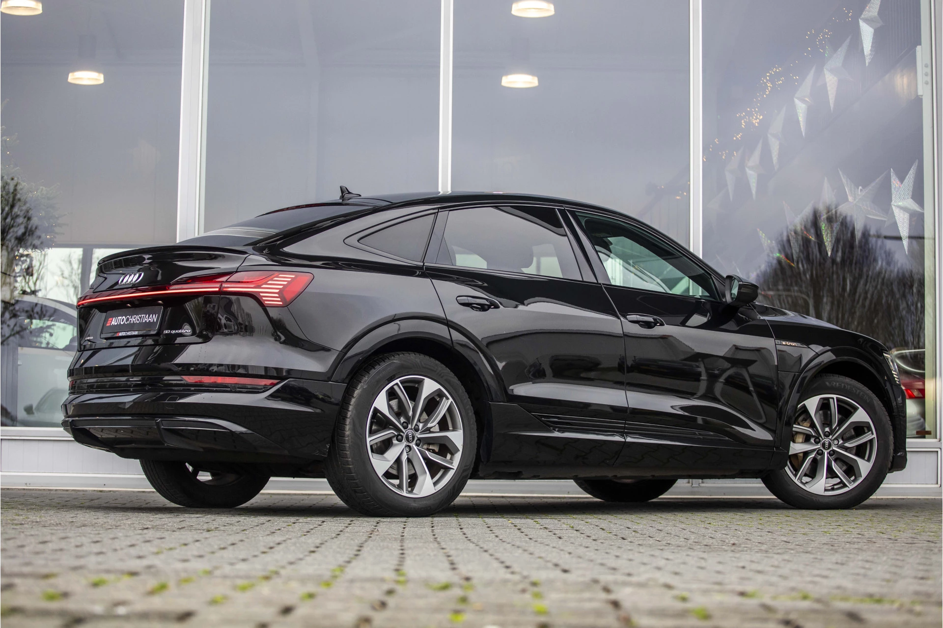 Hoofdafbeelding Audi e-tron