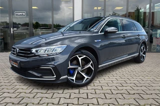 Volkswagen Passat Variant 1.4 TSI PHEV GTE Business | Virtual Cockpit | Camera | 18 Inch |