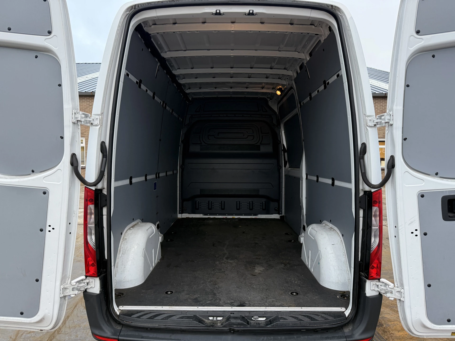 Hoofdafbeelding Mercedes-Benz eSprinter