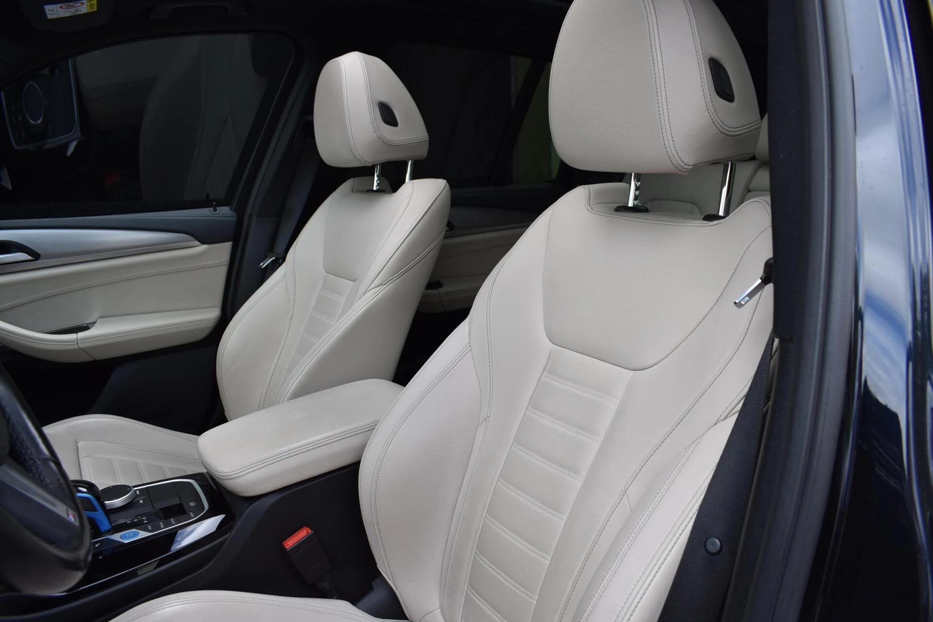 Hoofdafbeelding BMW iX3