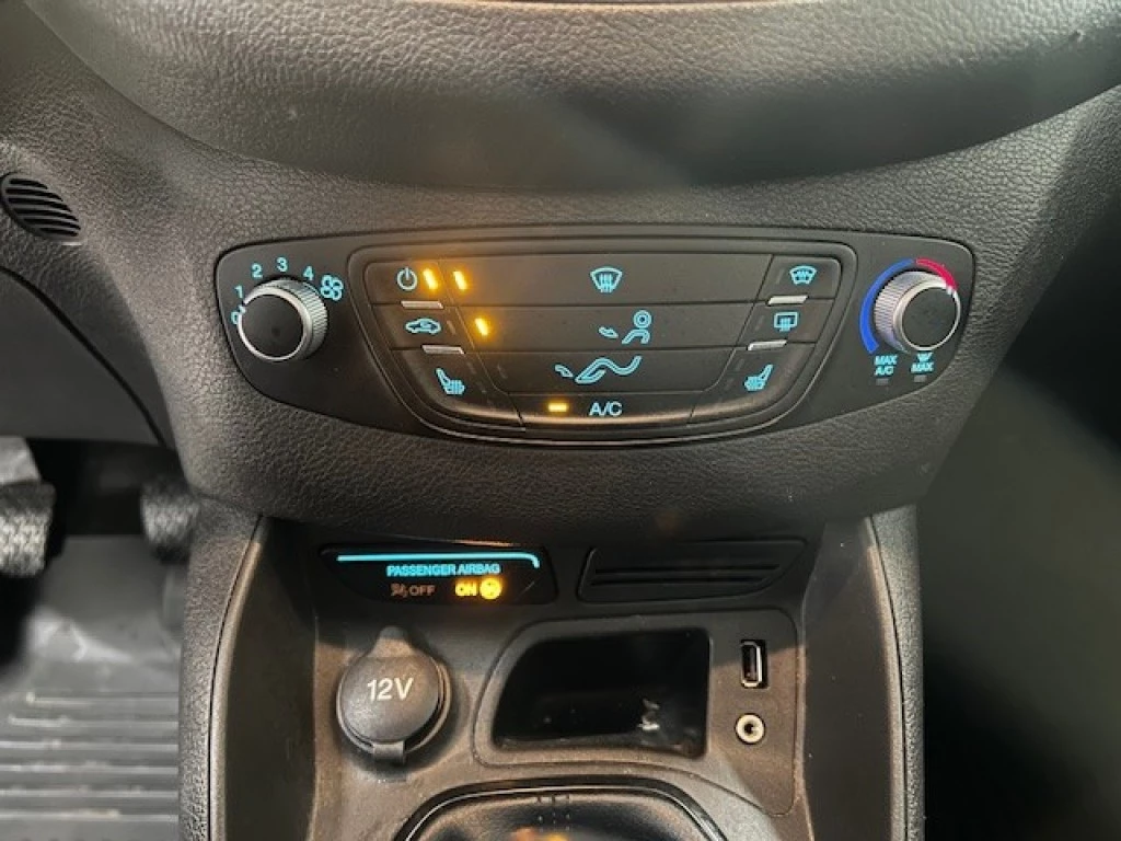 Hoofdafbeelding Ford Transit Courier