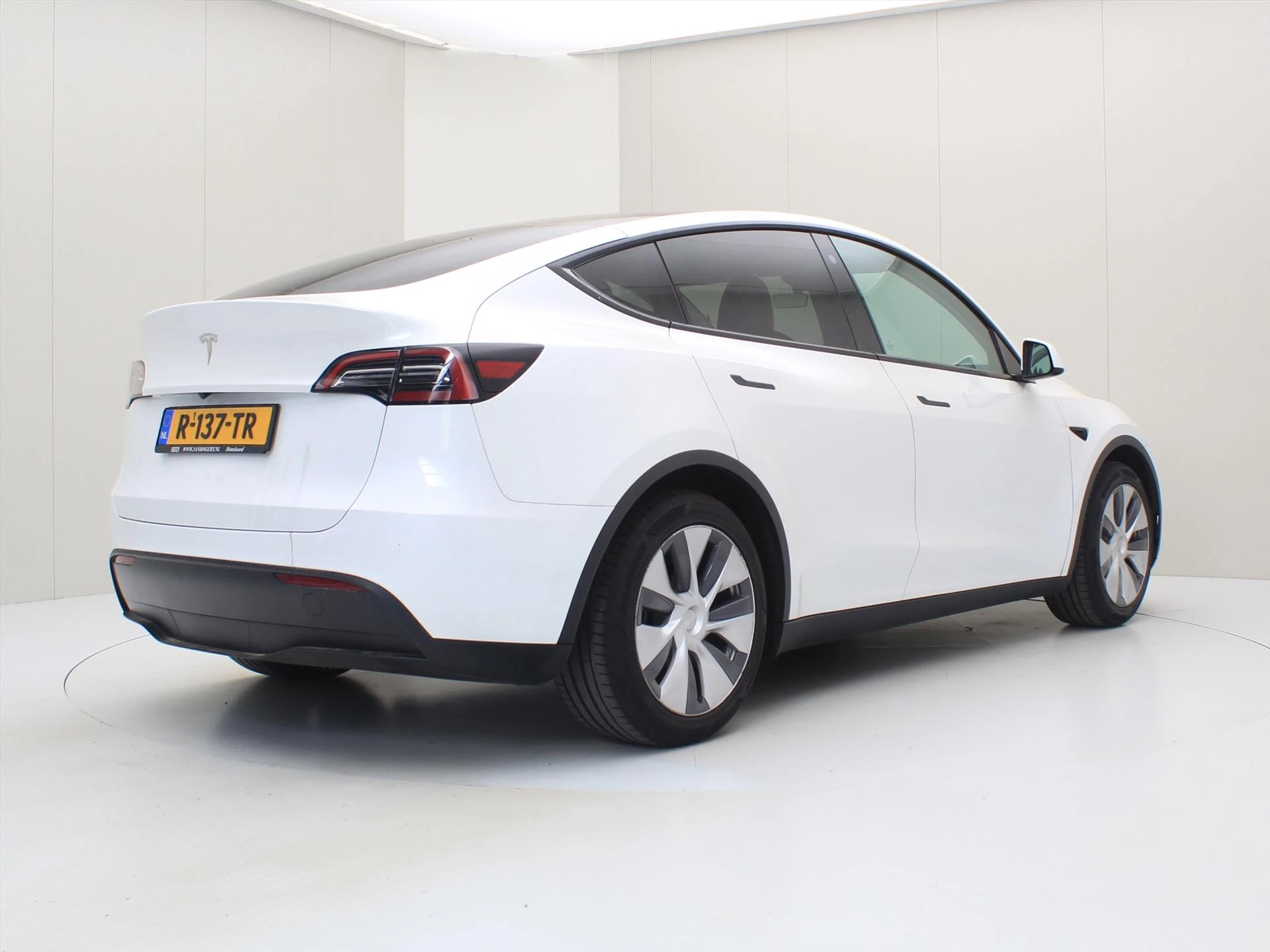 Hoofdafbeelding Tesla Model Y