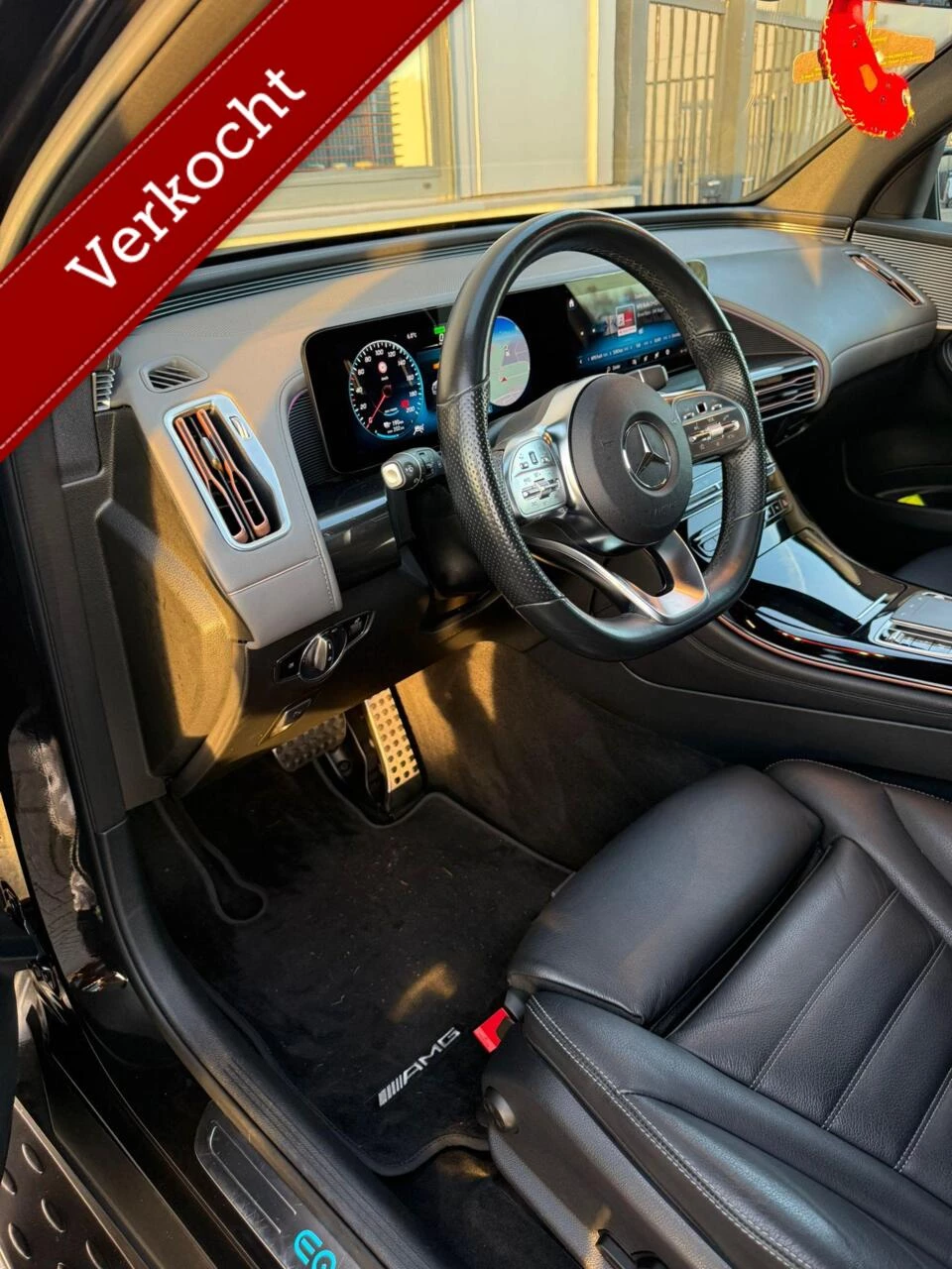 Hoofdafbeelding Mercedes-Benz EQC