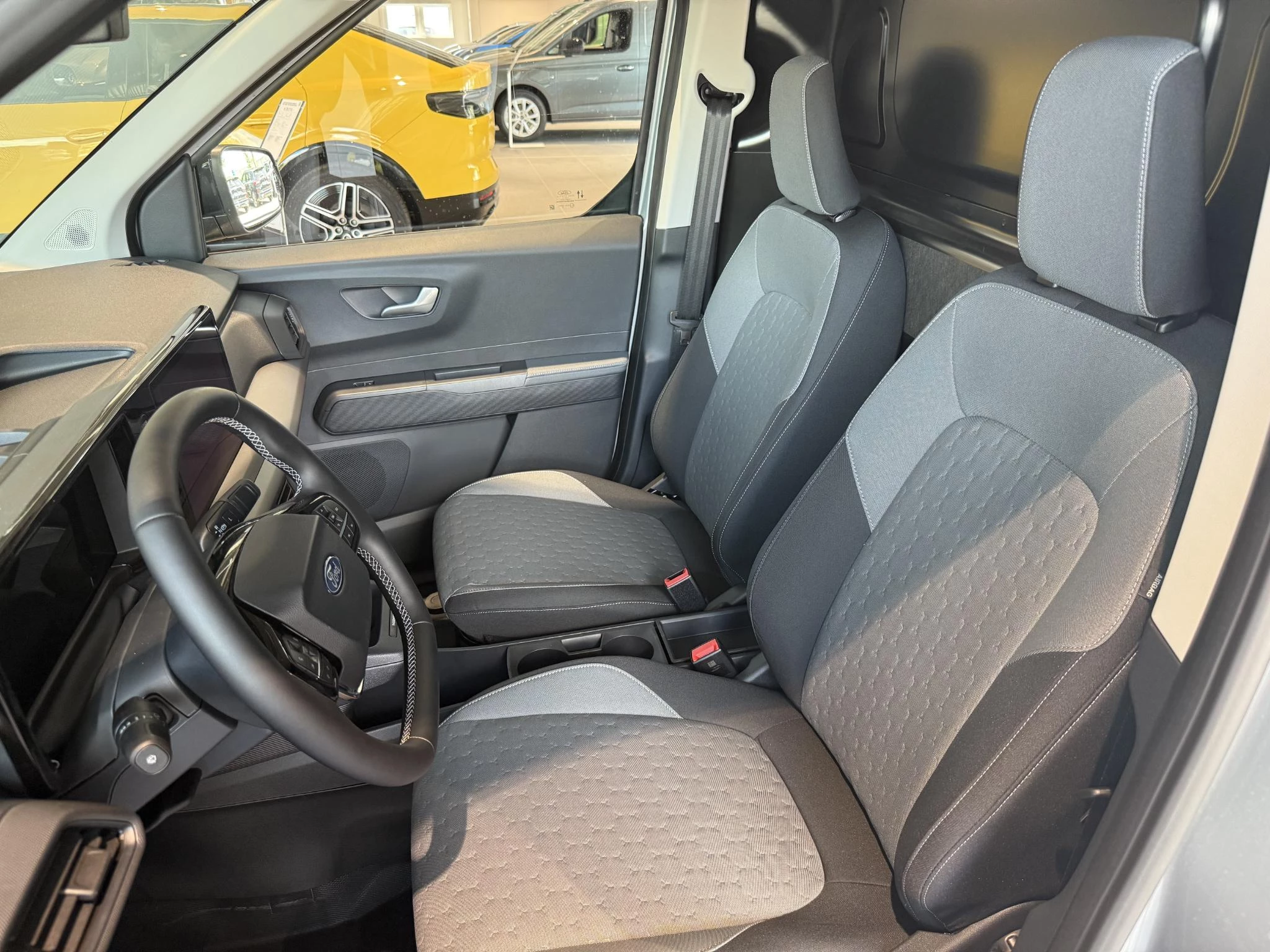 Hoofdafbeelding Ford Transit Courier
