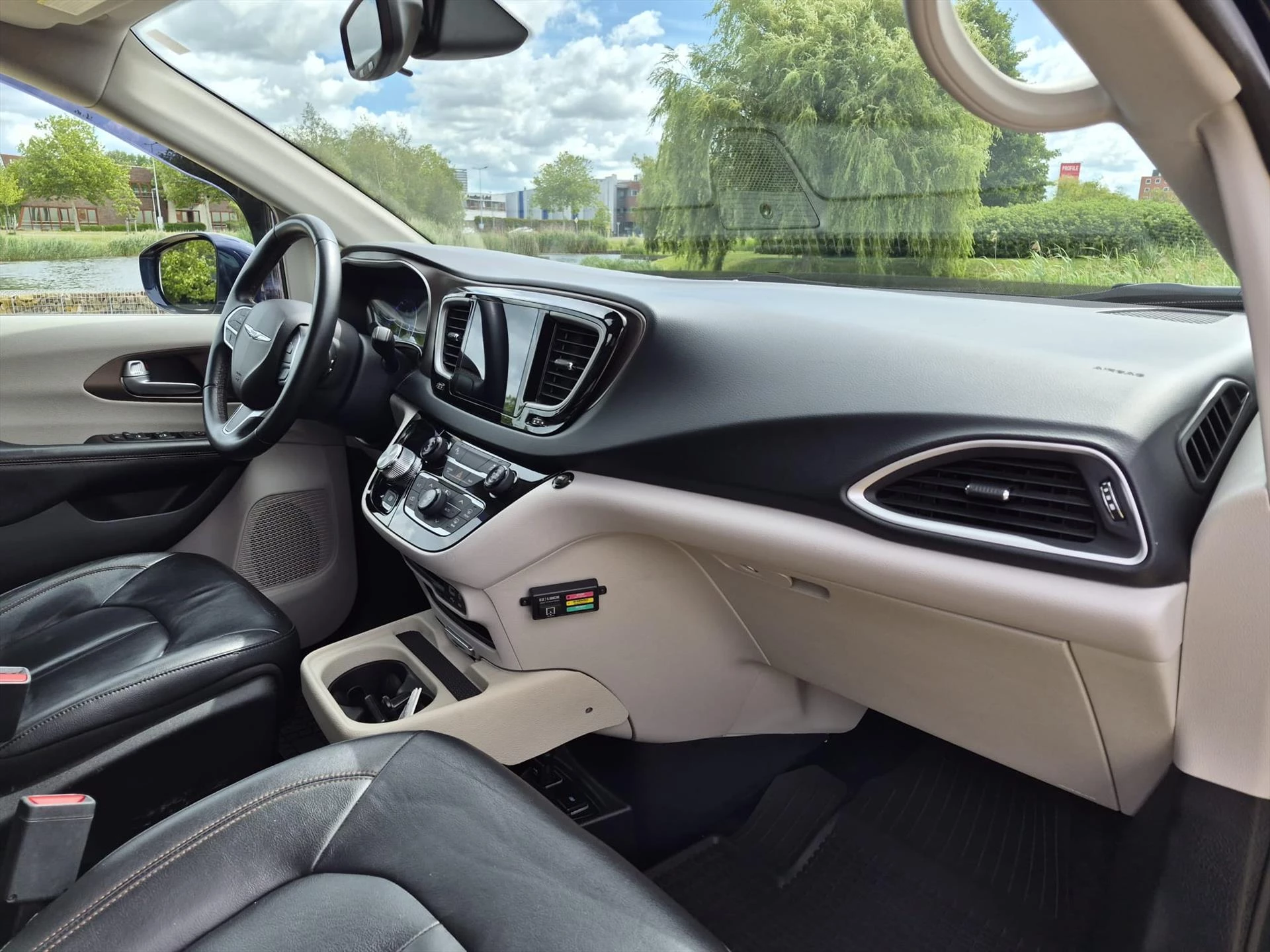 Hoofdafbeelding Chrysler Pacifica