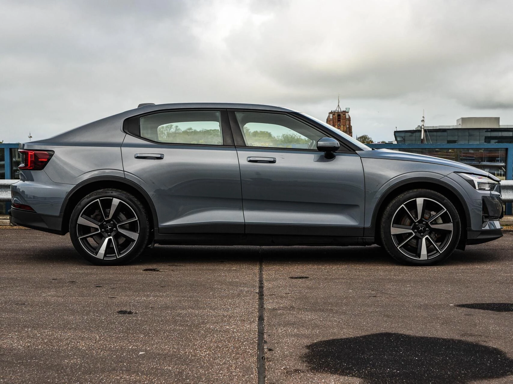 Hoofdafbeelding Polestar 2