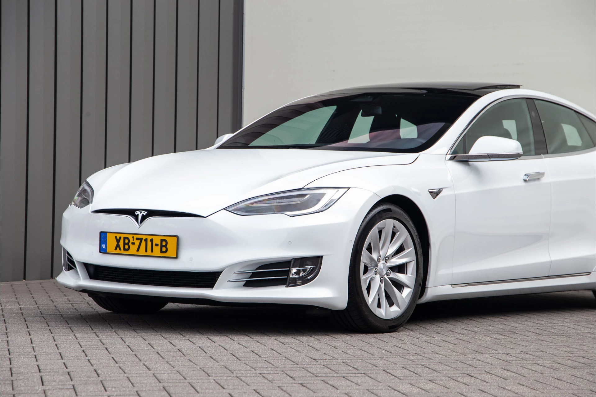 Hoofdafbeelding Tesla Model S