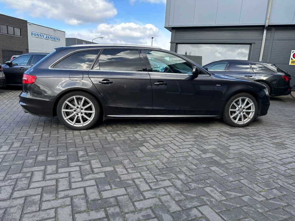 Hoofdafbeelding Audi A4