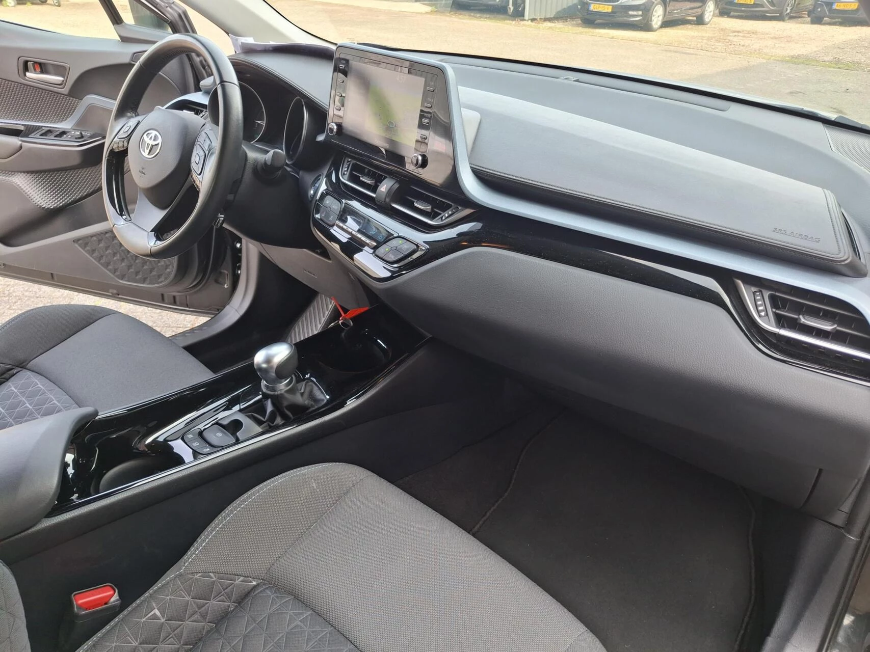 Hoofdafbeelding Toyota C-HR