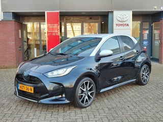 Toyota Yaris 1.5 Hybrid EXECUTIVE BI-TONE HEAD-UP STOELVERW BLIND SPOT 17'' LM-VELGEN PARK-SENSOREN NAVI APPLE/ANDROID CLIMA CAMERA AD-CRUISE