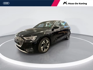 Hoofdafbeelding Audi e-tron Audi e-tron 55 quattro 95 kWh 408pk S Edition · SOH 96,8% · Camera · Luchtvering · Afneembare Trekhaak · Head-Up Display · Elek. Achterklep · Stoelverwarming · 20"Velgen ·
