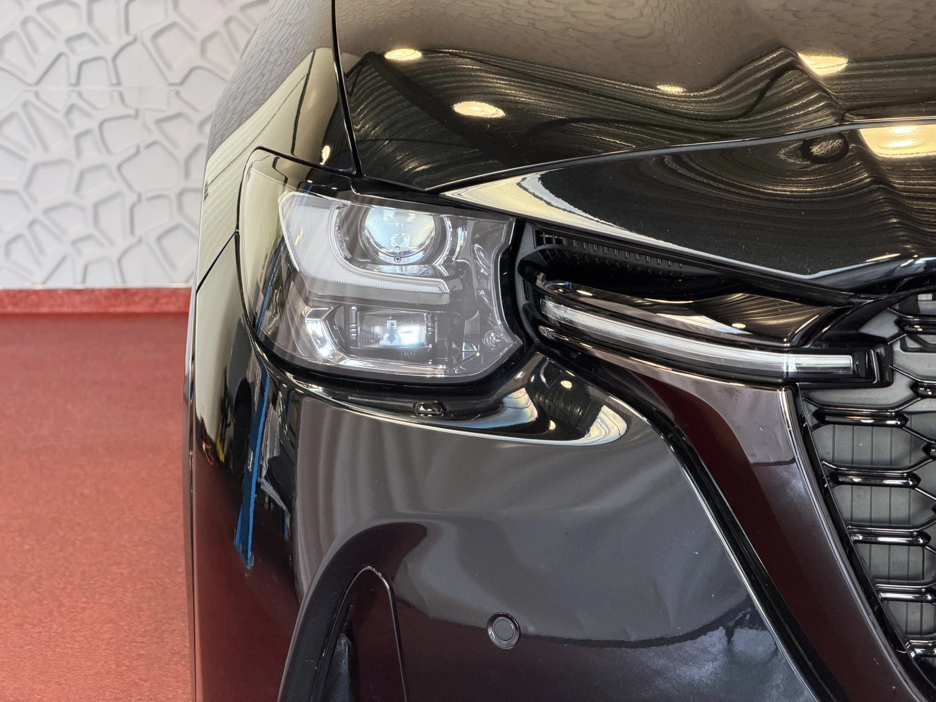 Hoofdafbeelding Mazda CX-60