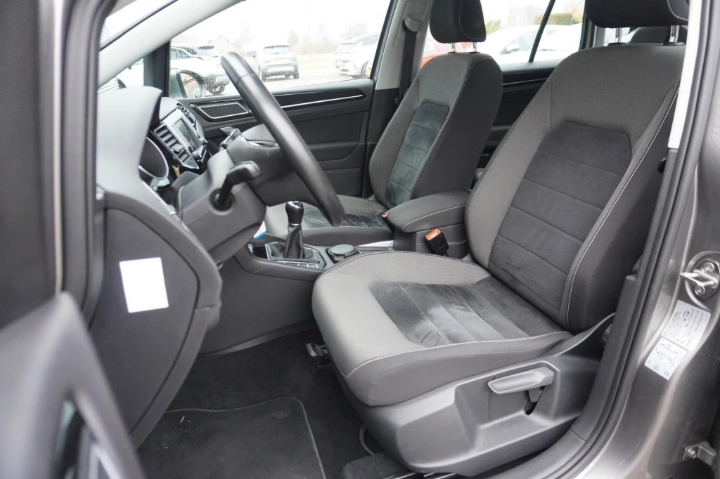 Hoofdafbeelding Volkswagen Golf Sportsvan