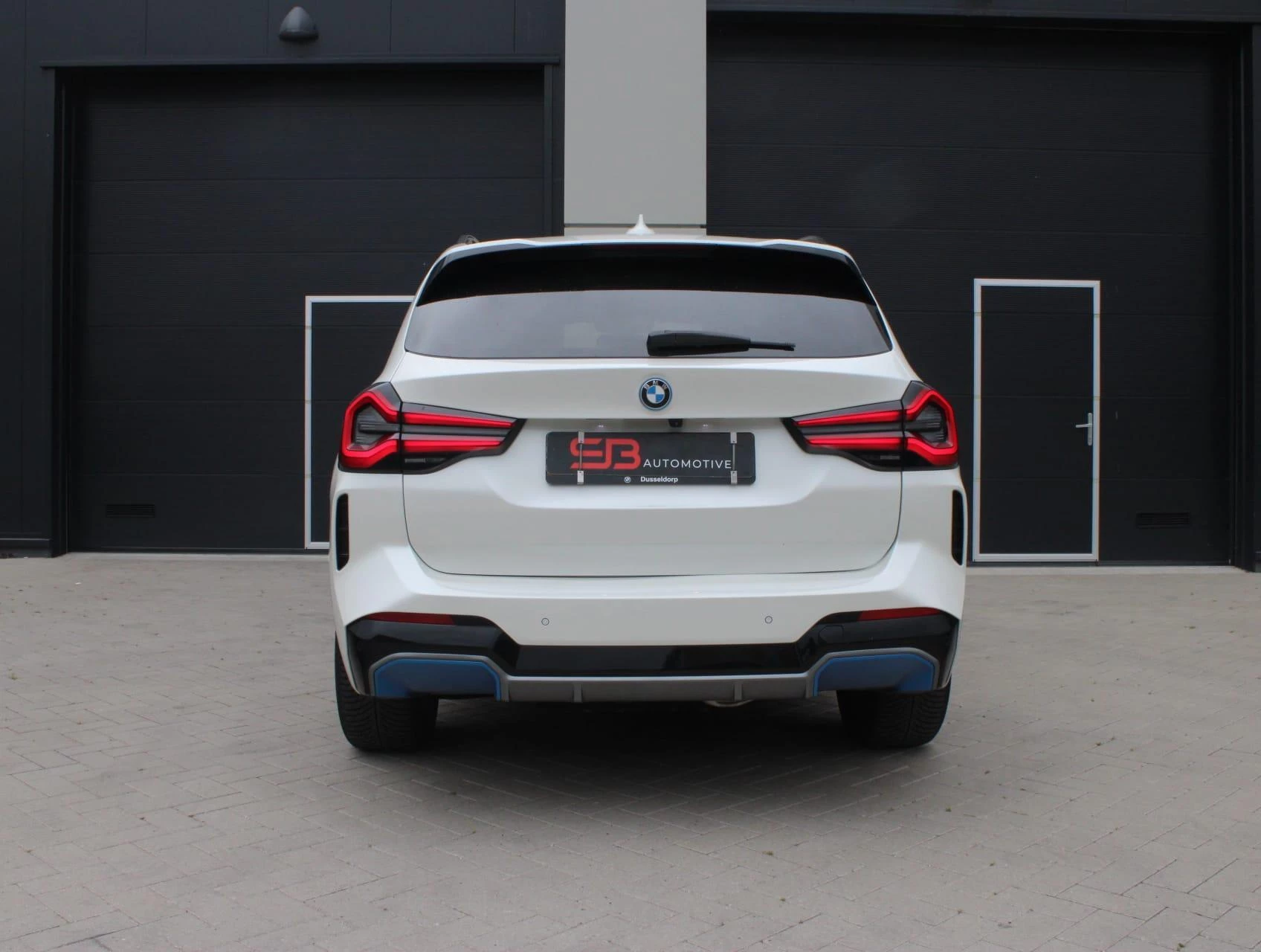 Hoofdafbeelding BMW iX3
