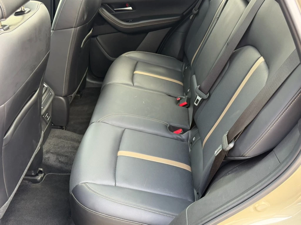Hoofdafbeelding Mazda CX-60