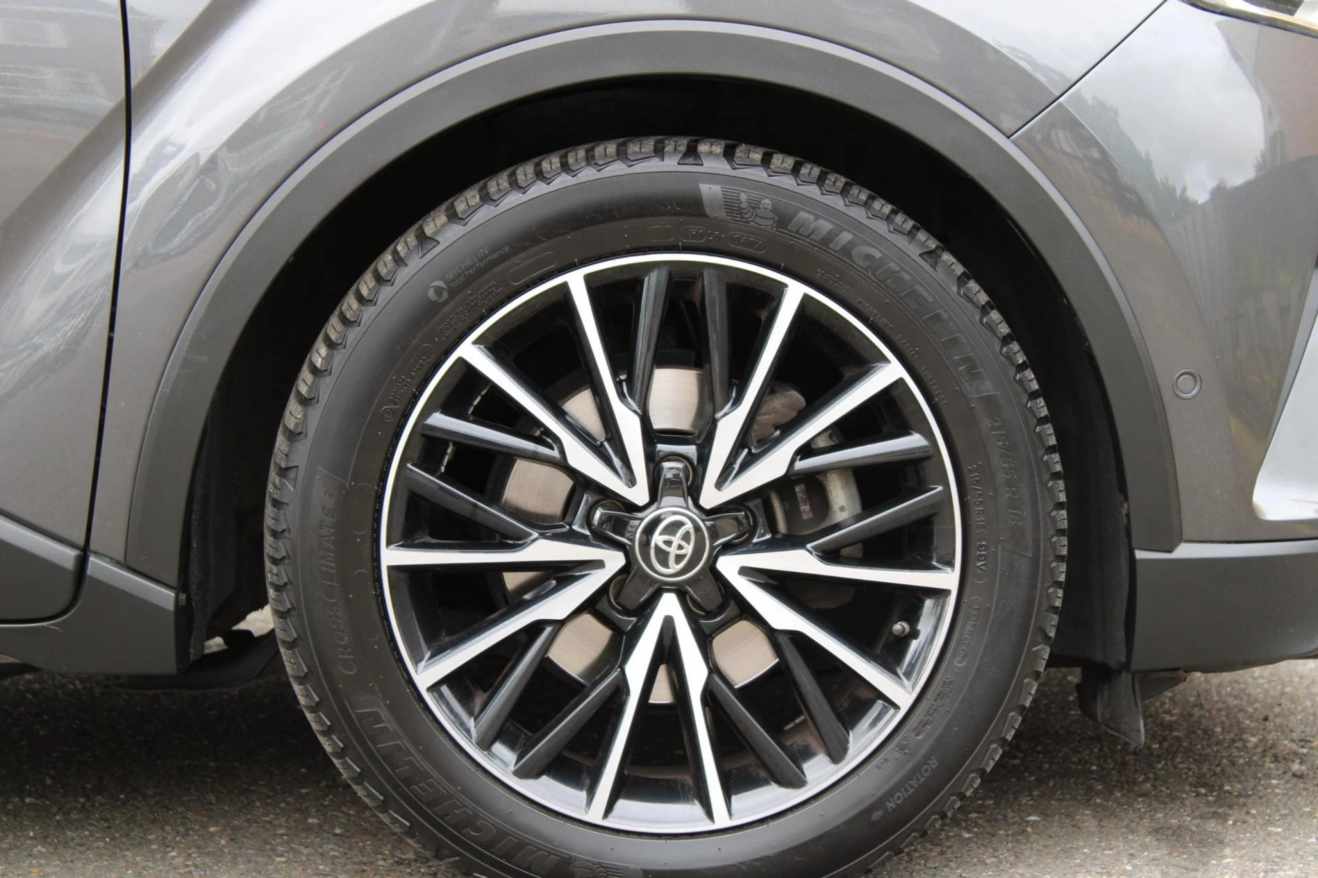 Hoofdafbeelding Toyota C-HR