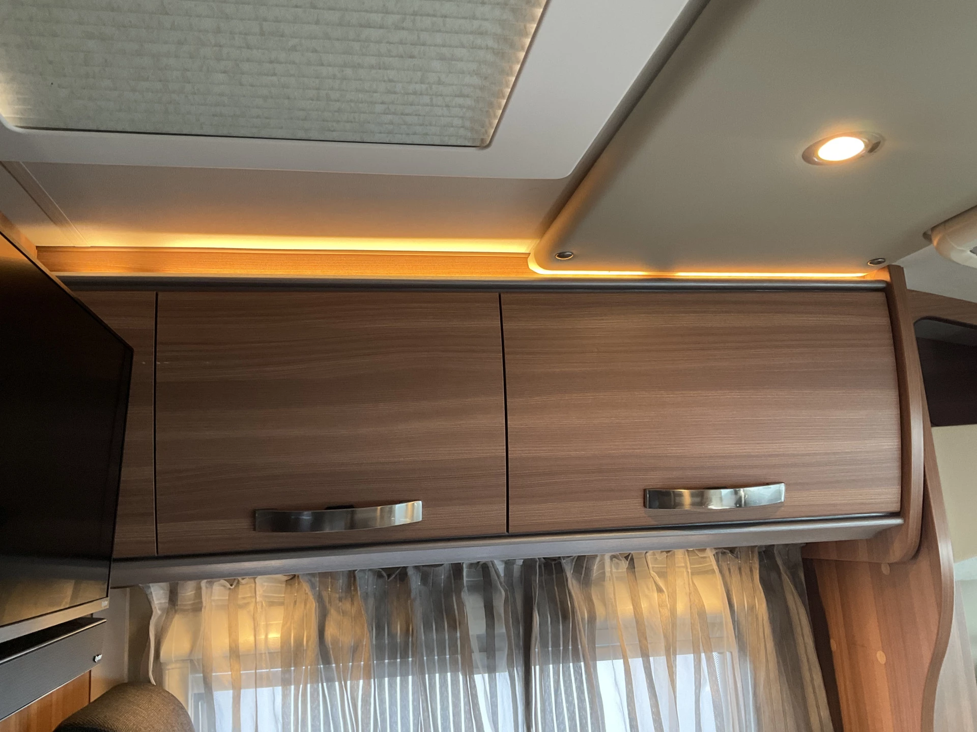 Hoofdafbeelding Weinsberg R57