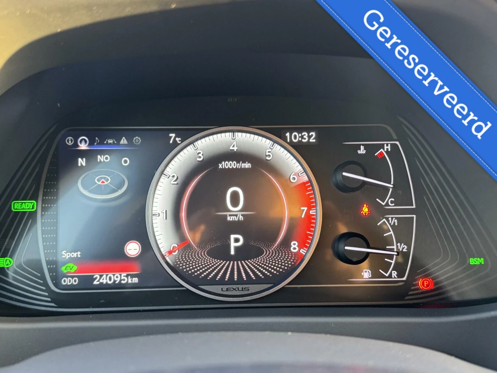 Hoofdafbeelding Lexus UX