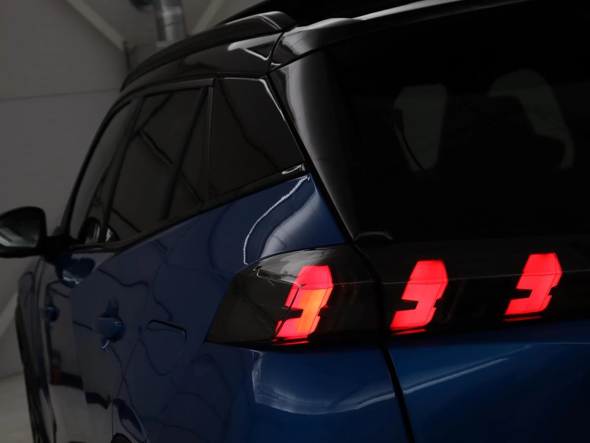 Hoofdafbeelding Peugeot e-2008