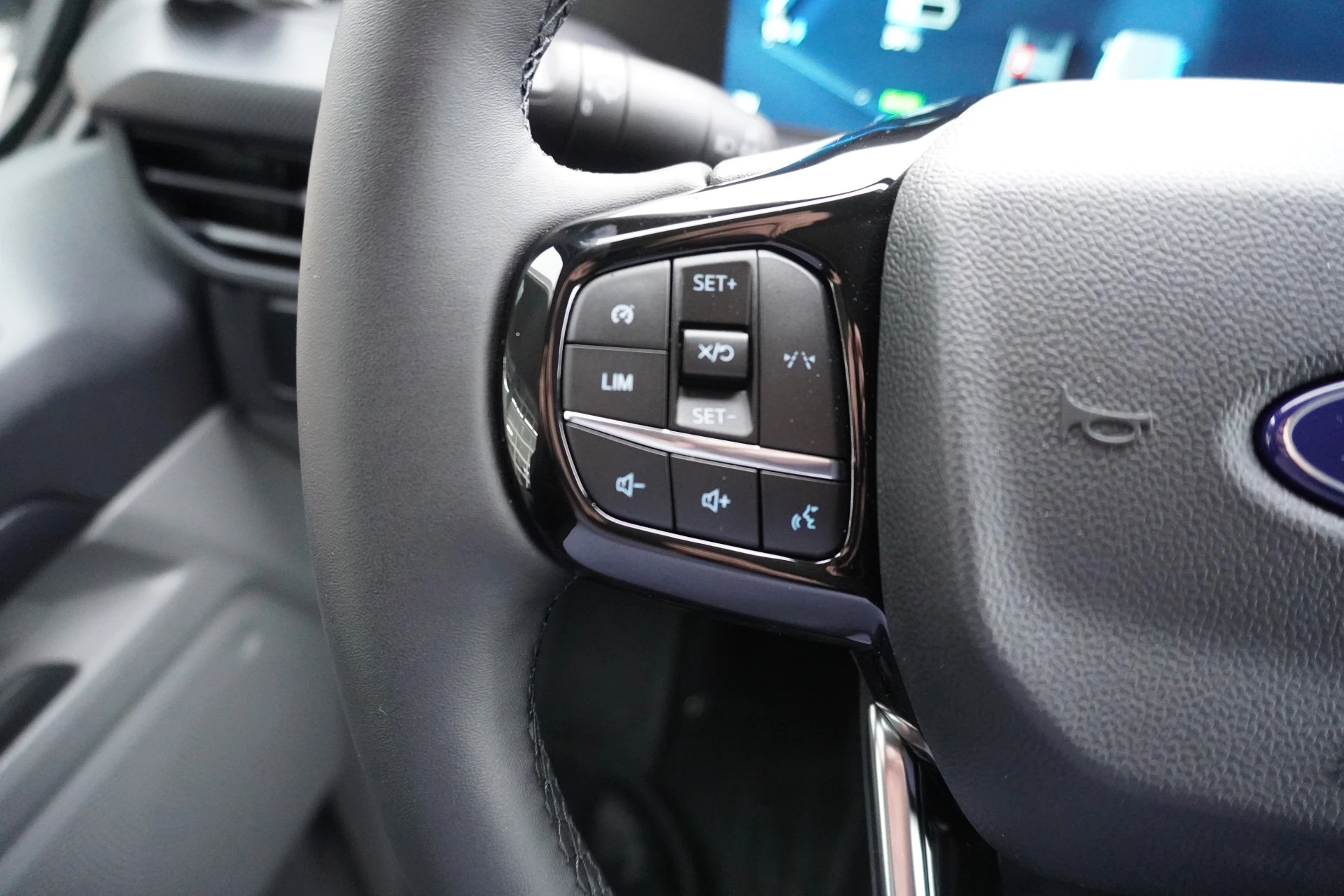 Hoofdafbeelding Ford E-Transit Custom