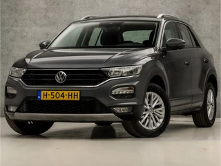Volkswagen T-Roc 1.5 TSI Sport 150Pk Automaat (APPLE CARPLAY, GROOT NAVI, ADAPTIVE CRUISE, SPORTSTOELEN, PARKEERSENSOREN, LANE ASSIST, NIEUWE APK, NIEUWSTAAT)