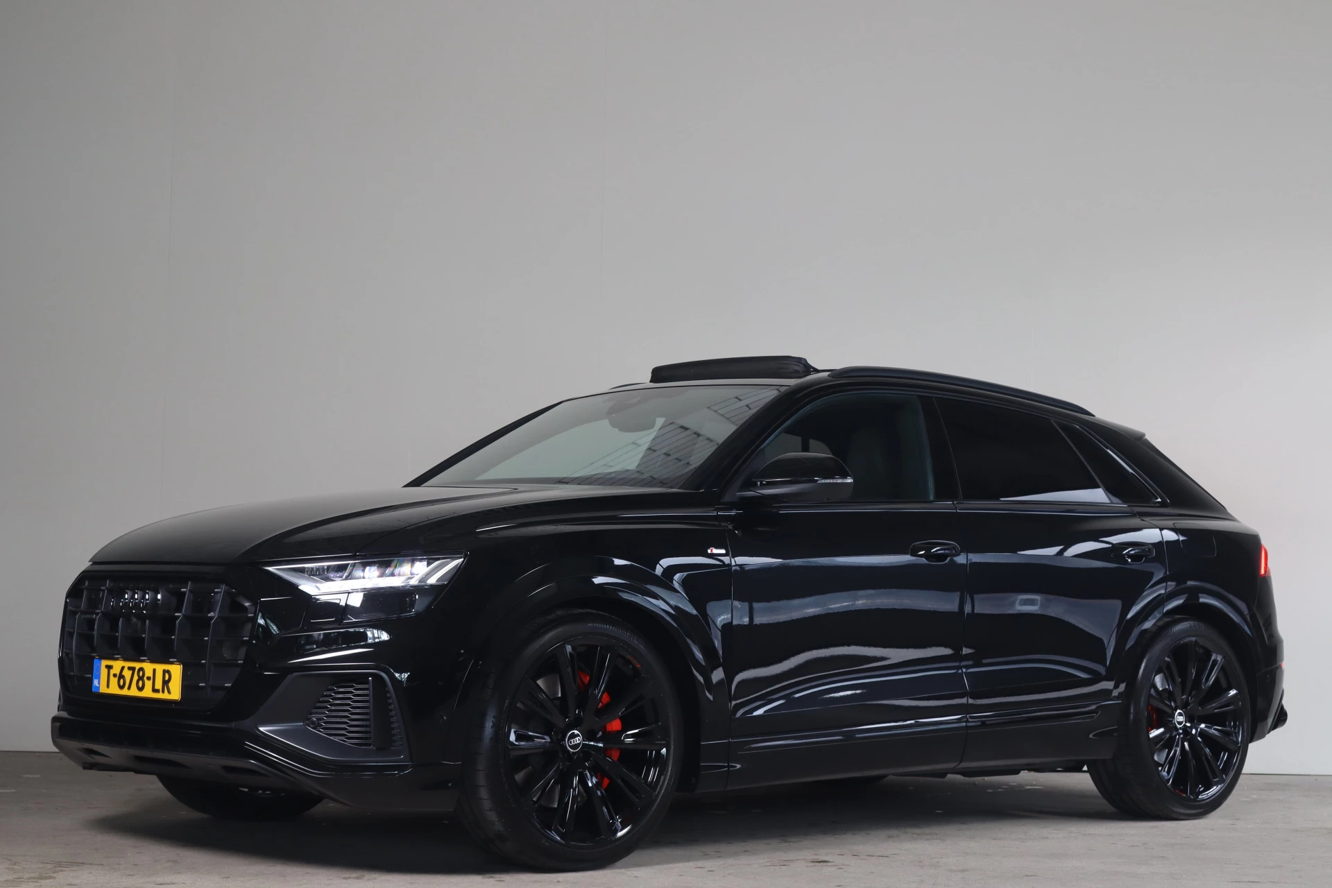 Hoofdafbeelding Audi Q8
