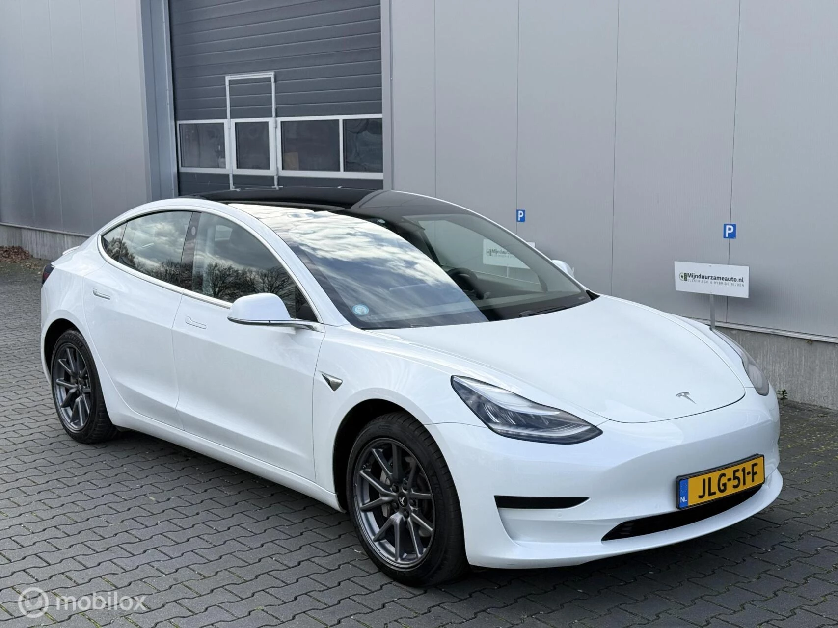 Hoofdafbeelding Tesla Model 3