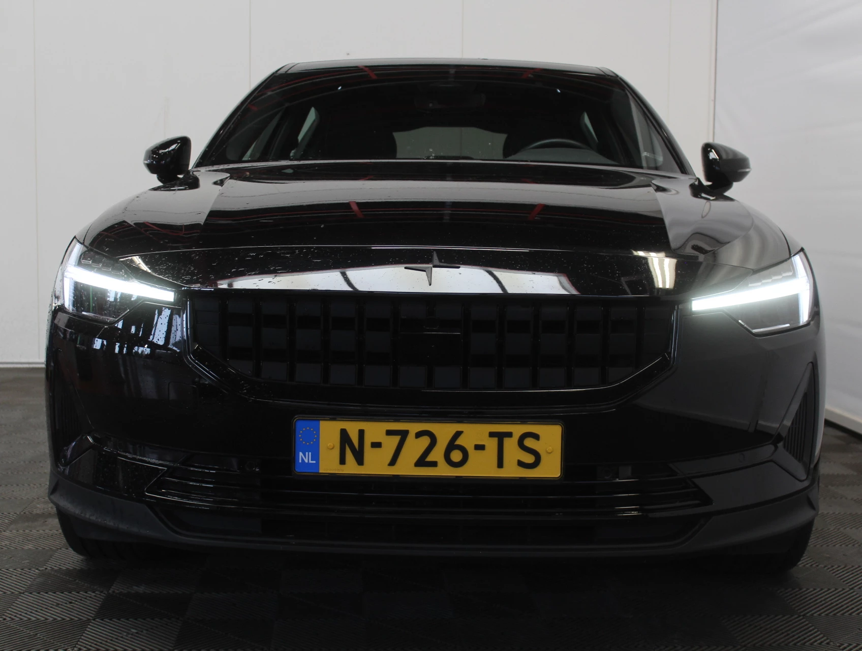 Hoofdafbeelding Polestar 2