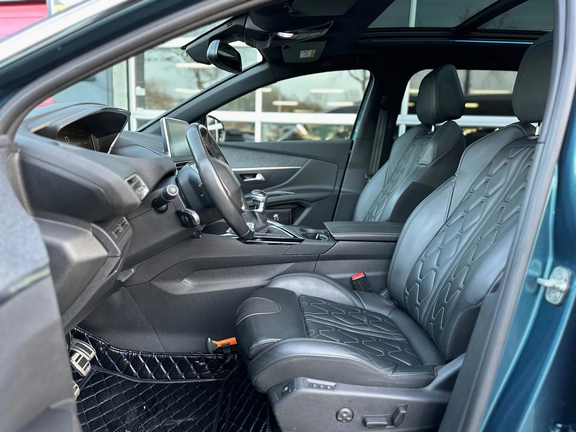 Hoofdafbeelding Peugeot 5008