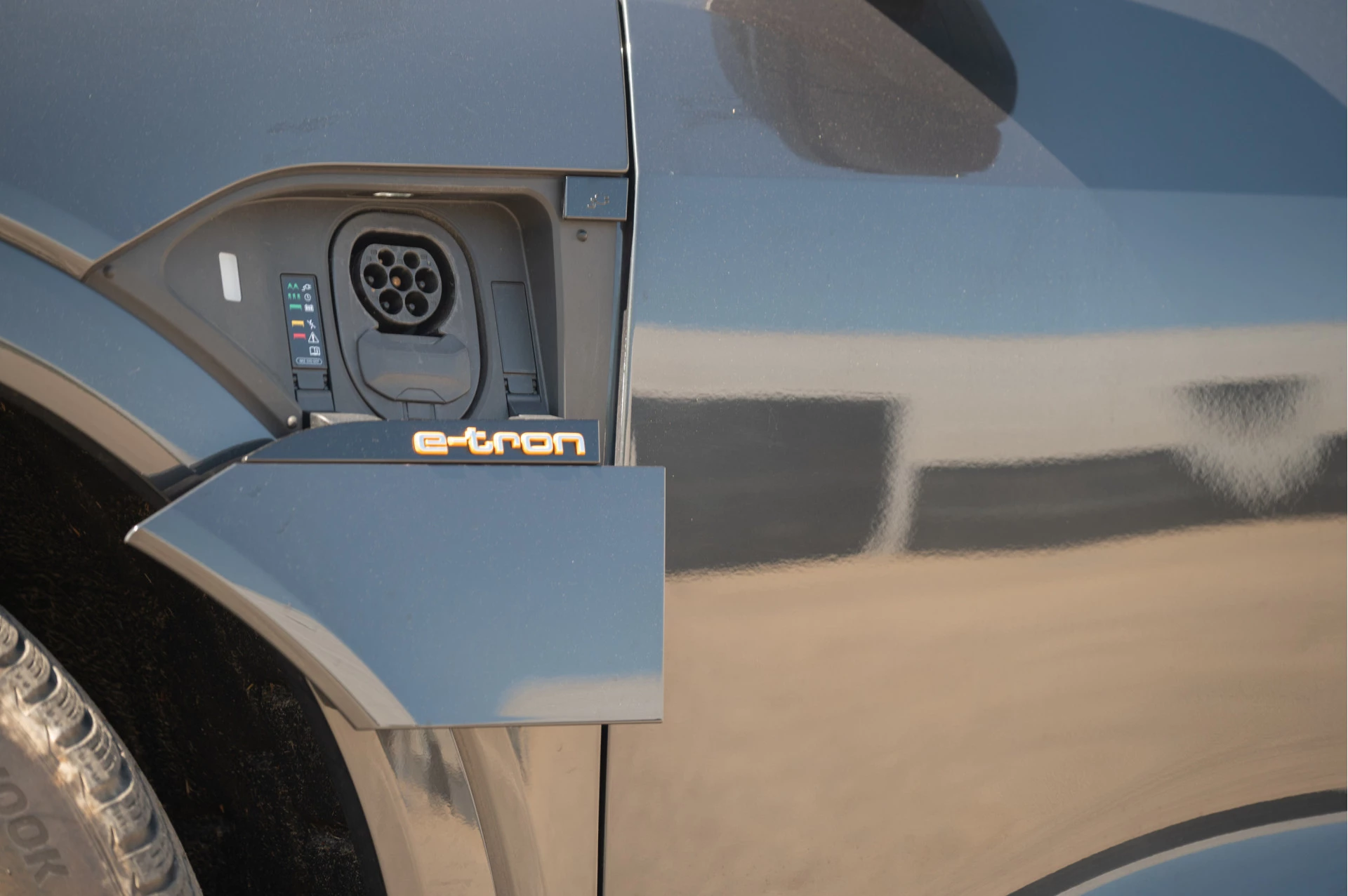 Hoofdafbeelding Audi e-tron