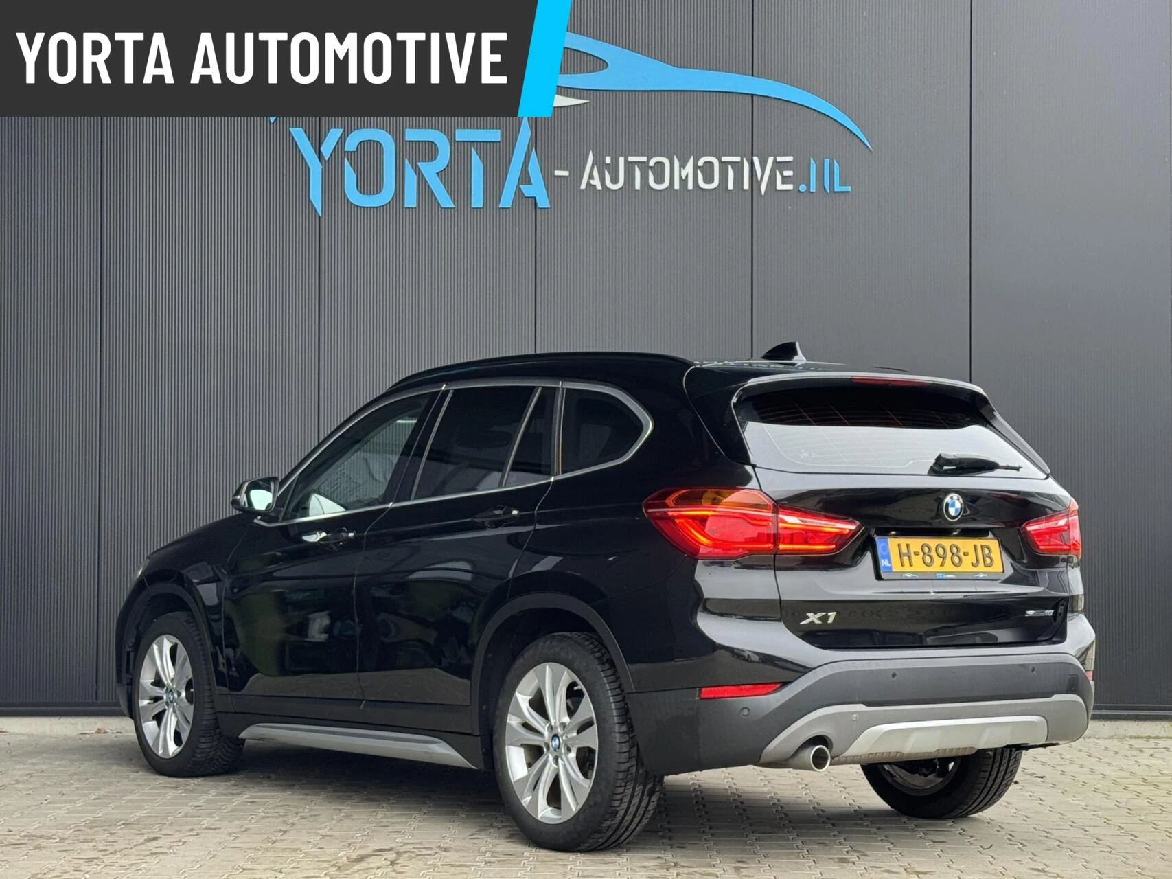 Hoofdafbeelding BMW X1