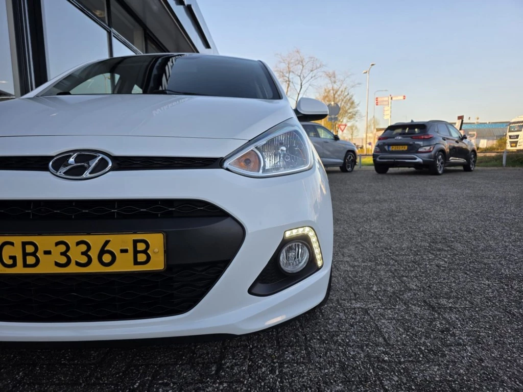 Hoofdafbeelding Hyundai i10