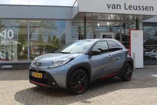 Toyota Aygo X UNDERCOVER LM-VELGEN STOELVERW APPLE/ANDROID KEYLESS AD-CRUISE