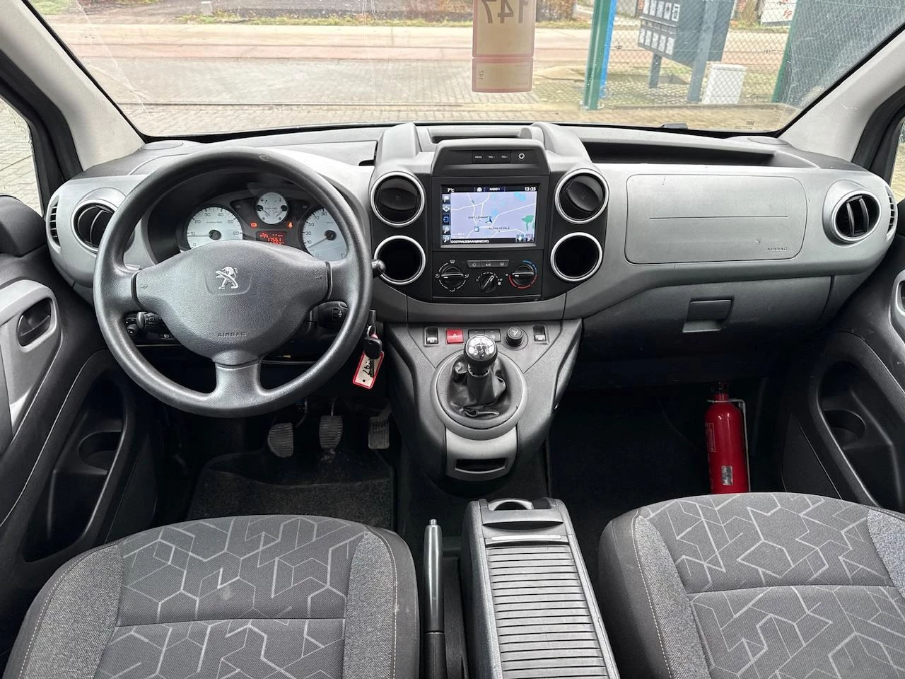 Hoofdafbeelding Peugeot Partner