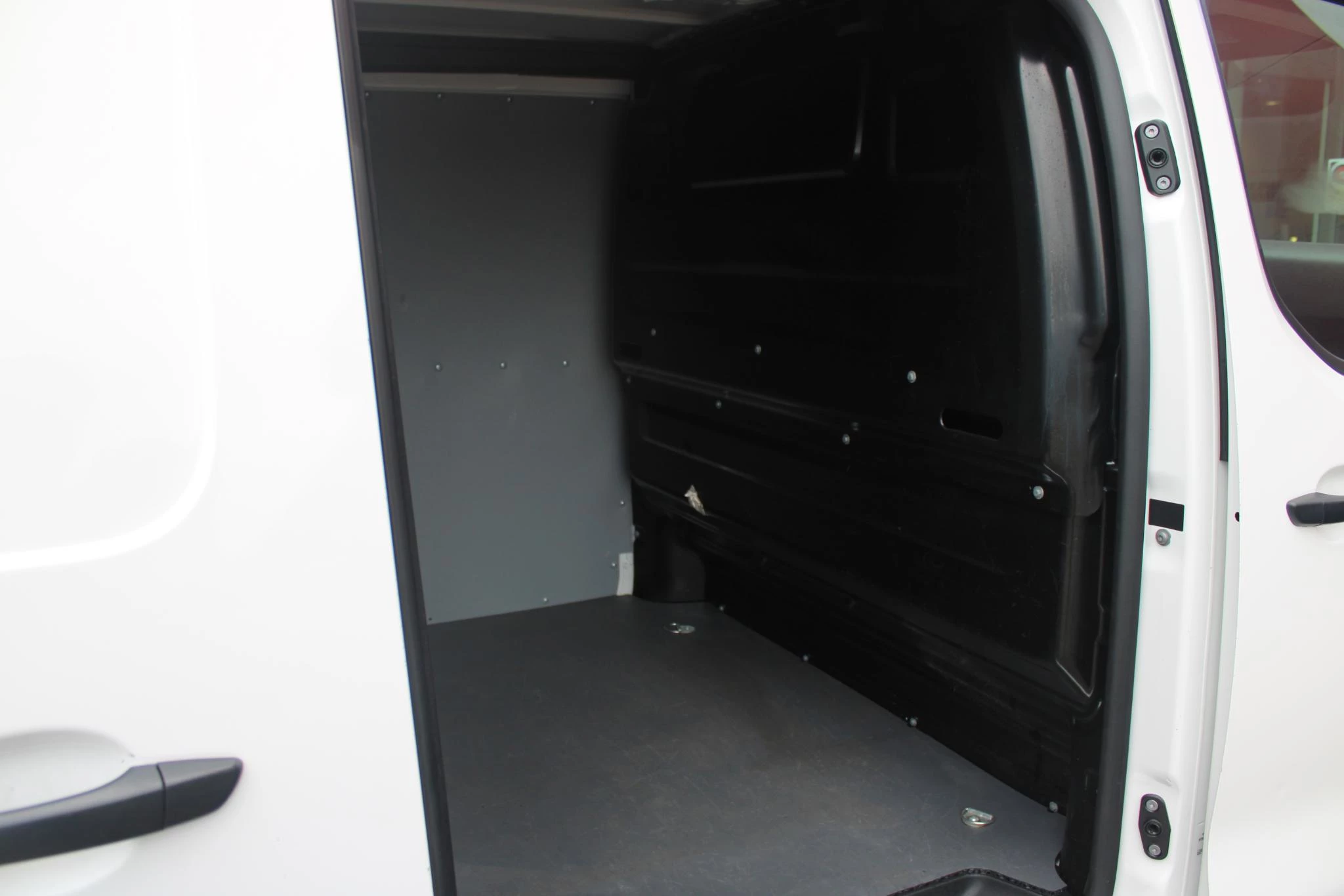 Hoofdafbeelding Peugeot e-Expert