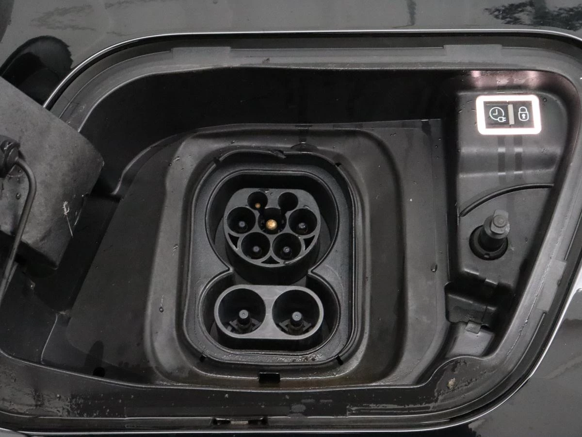 Hoofdafbeelding Peugeot e-2008