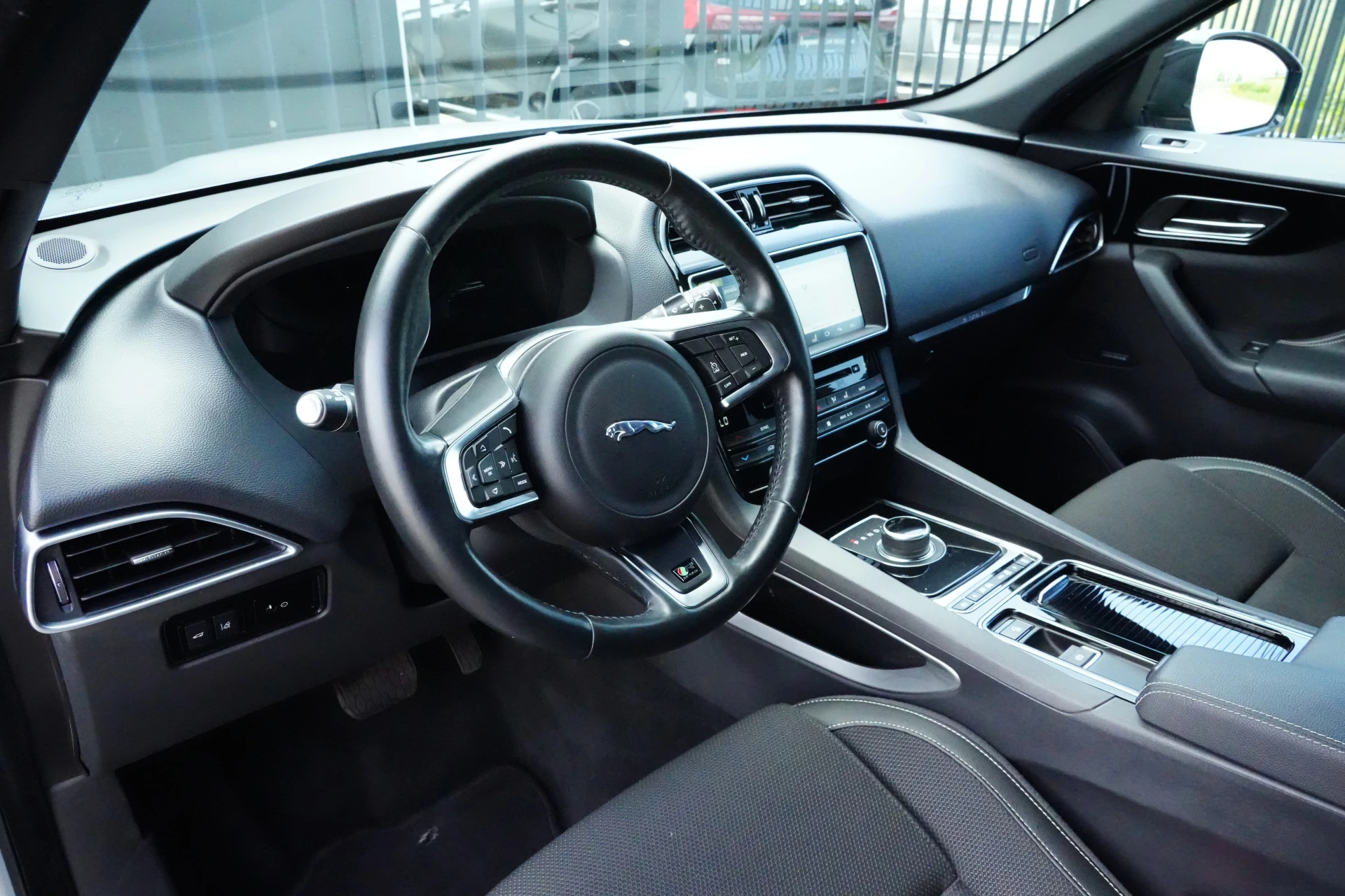 Hoofdafbeelding Jaguar F-PACE