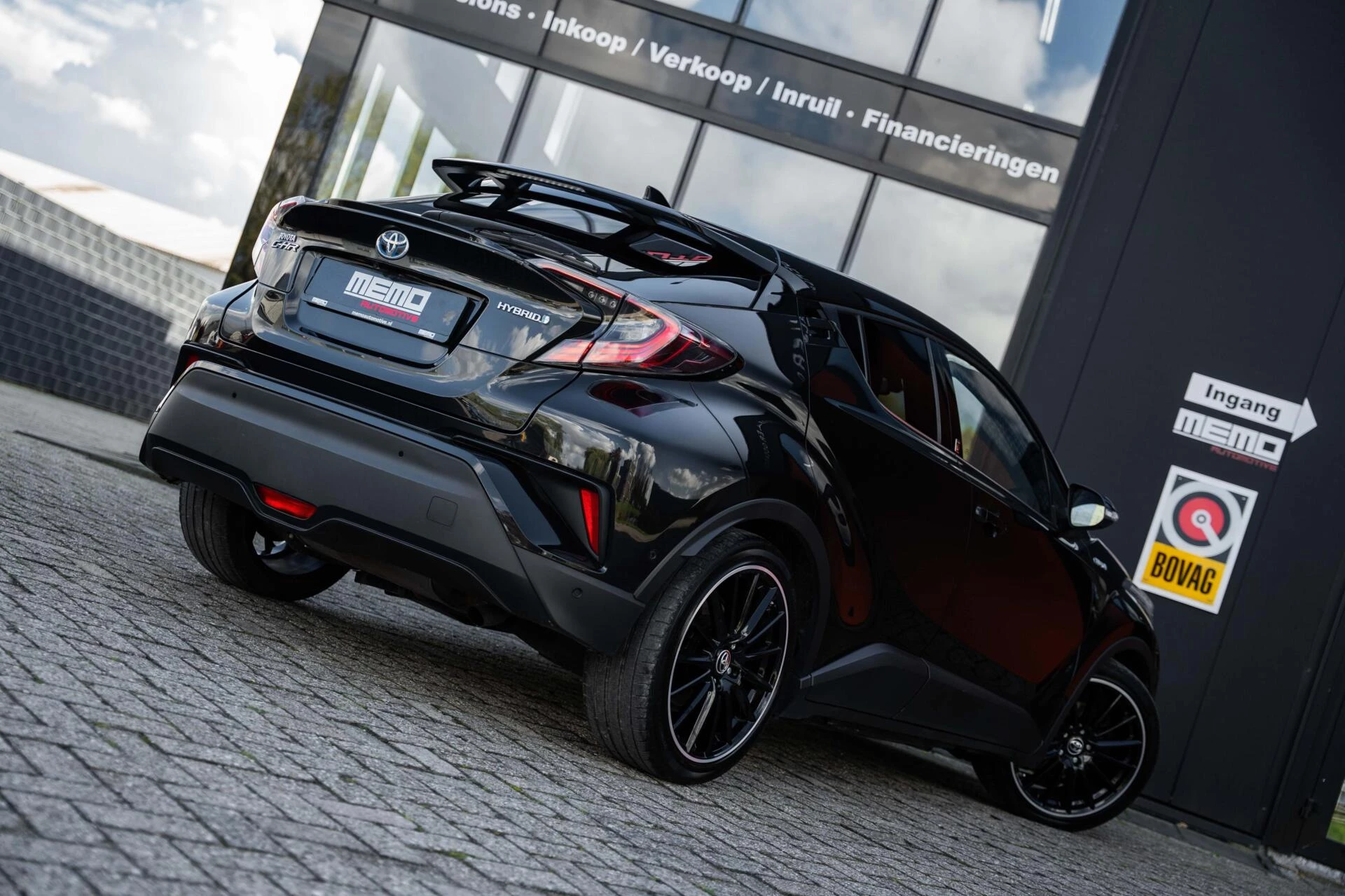 Hoofdafbeelding Toyota C-HR