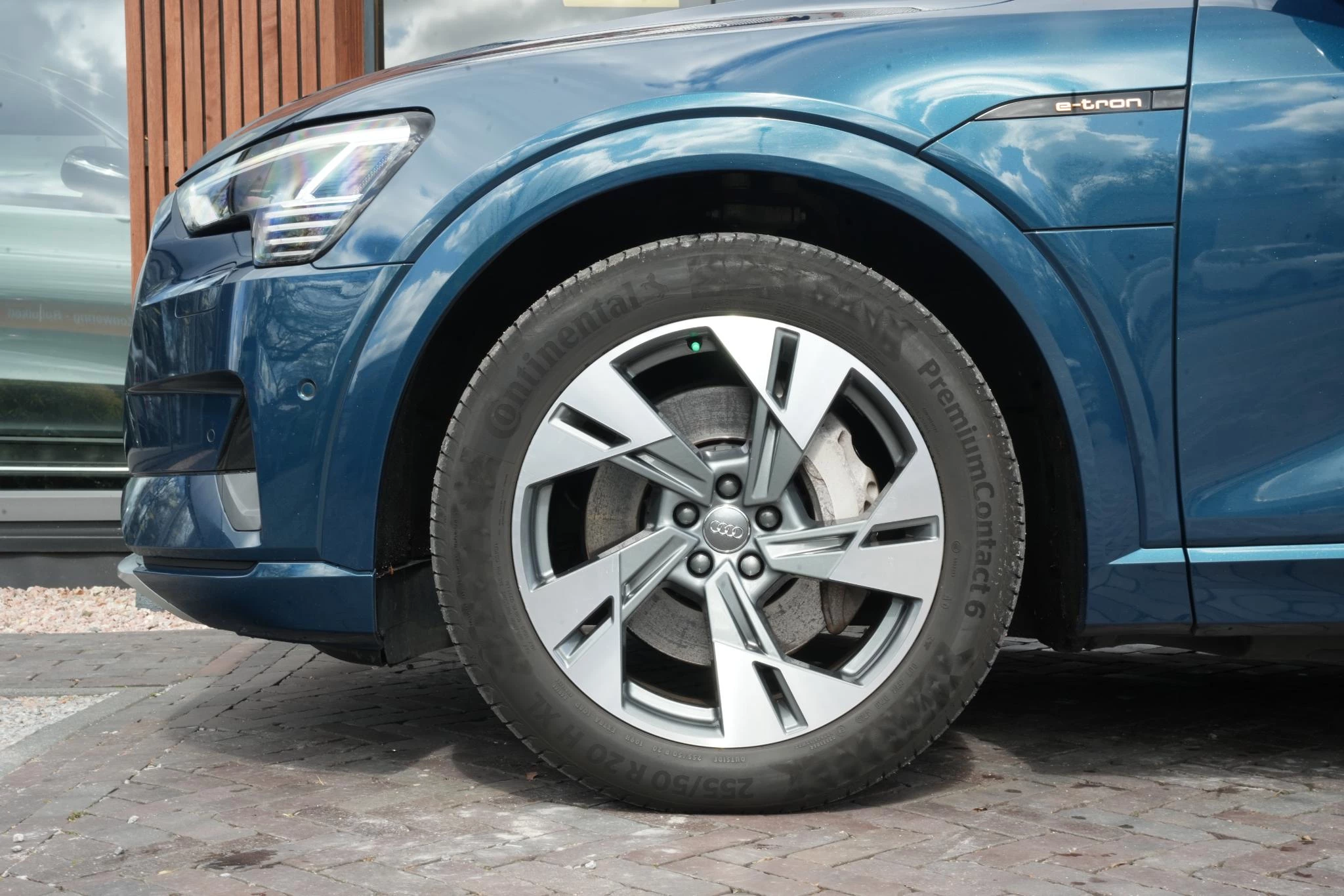 Hoofdafbeelding Audi e-tron