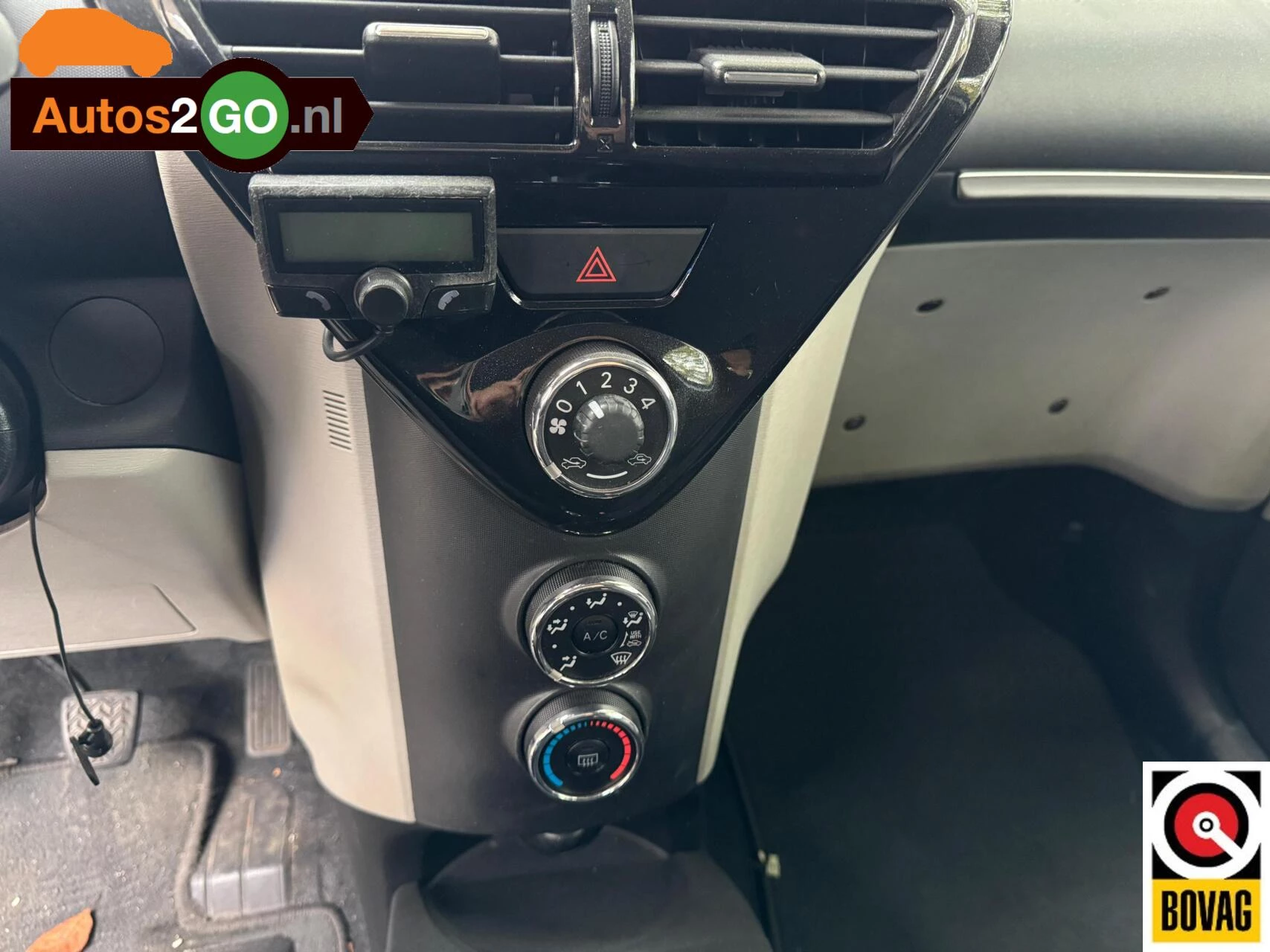 Hoofdafbeelding Toyota iQ