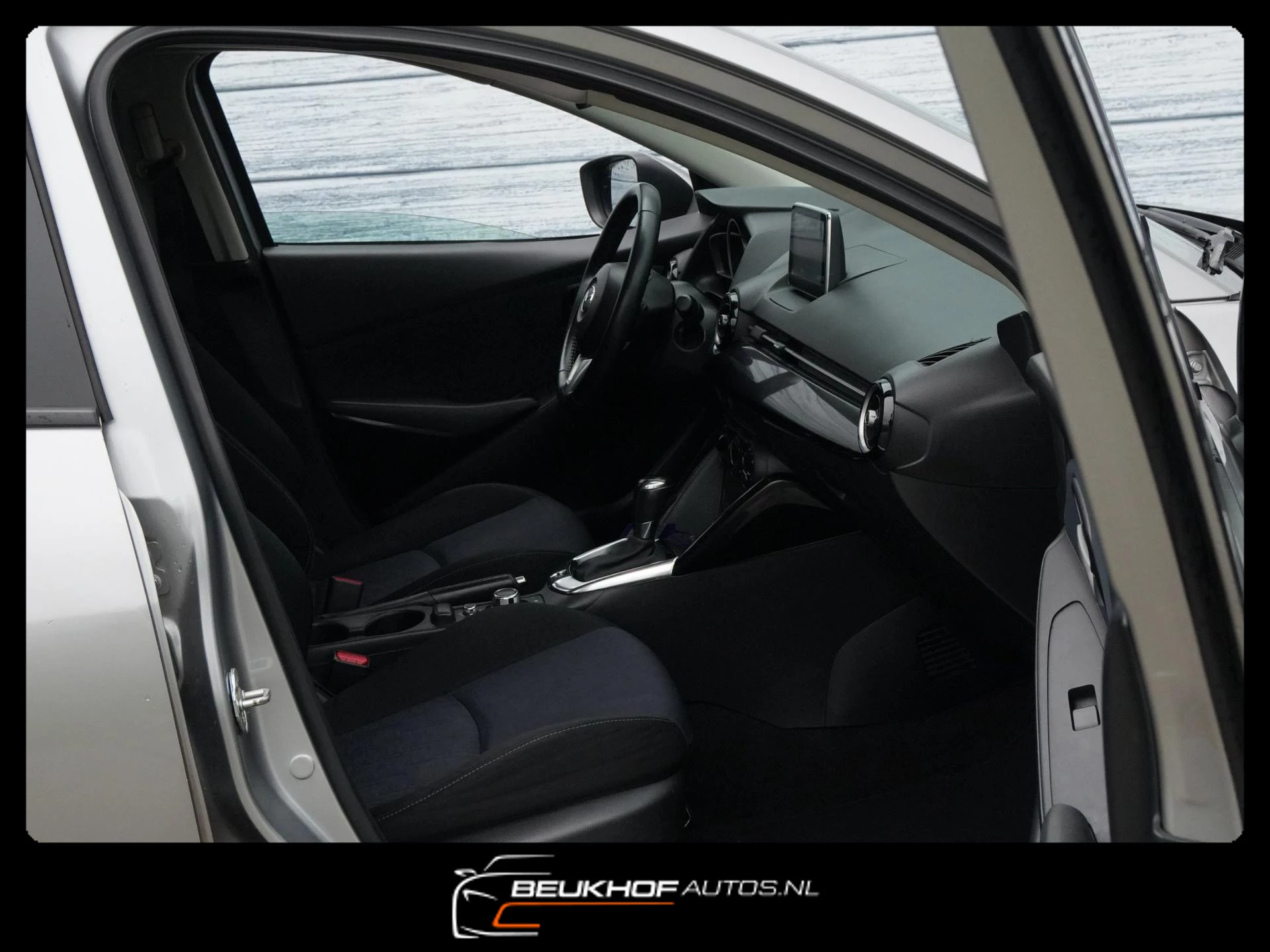 Hoofdafbeelding Mazda 2