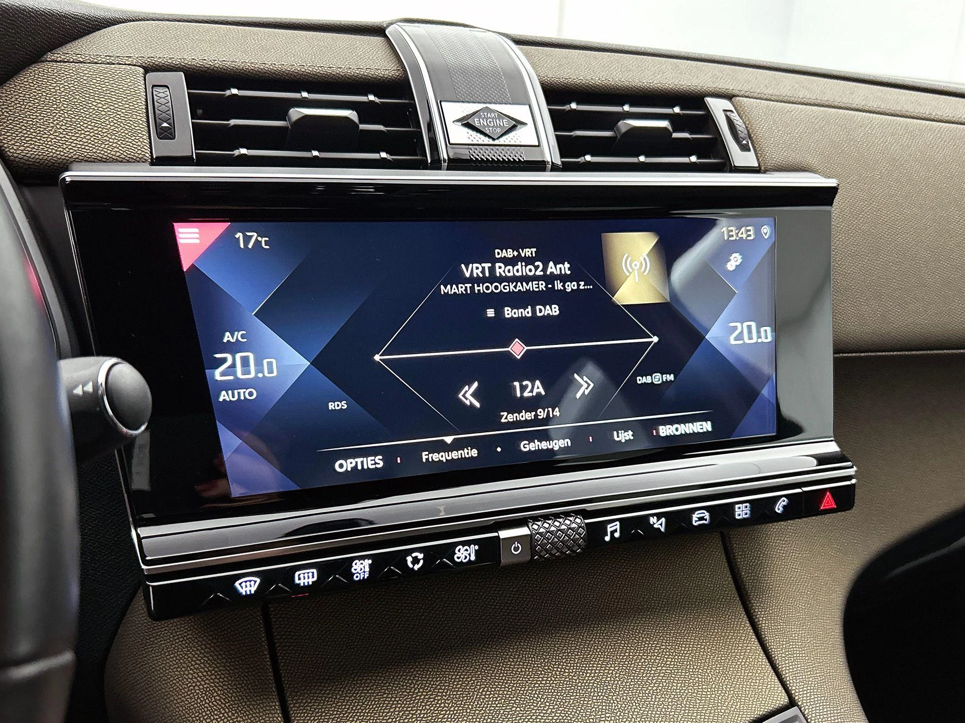 Hoofdafbeelding DS DS 7