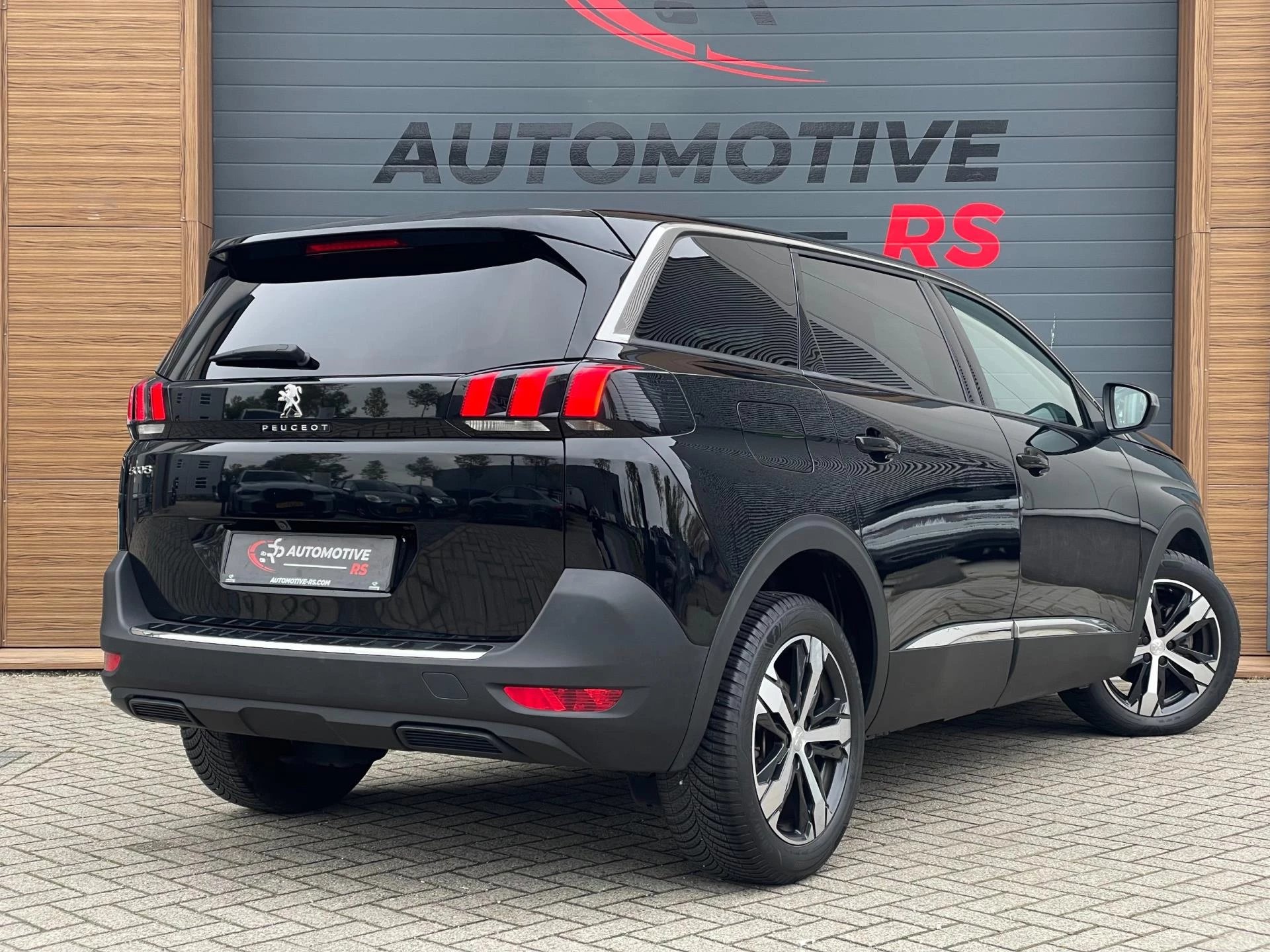 Hoofdafbeelding Peugeot 5008