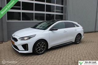 Kia ProCeed 1.5 T-GDI GT-PlusLine 1e Eig | Panoramadak | Stoel en stuurverwarming |
