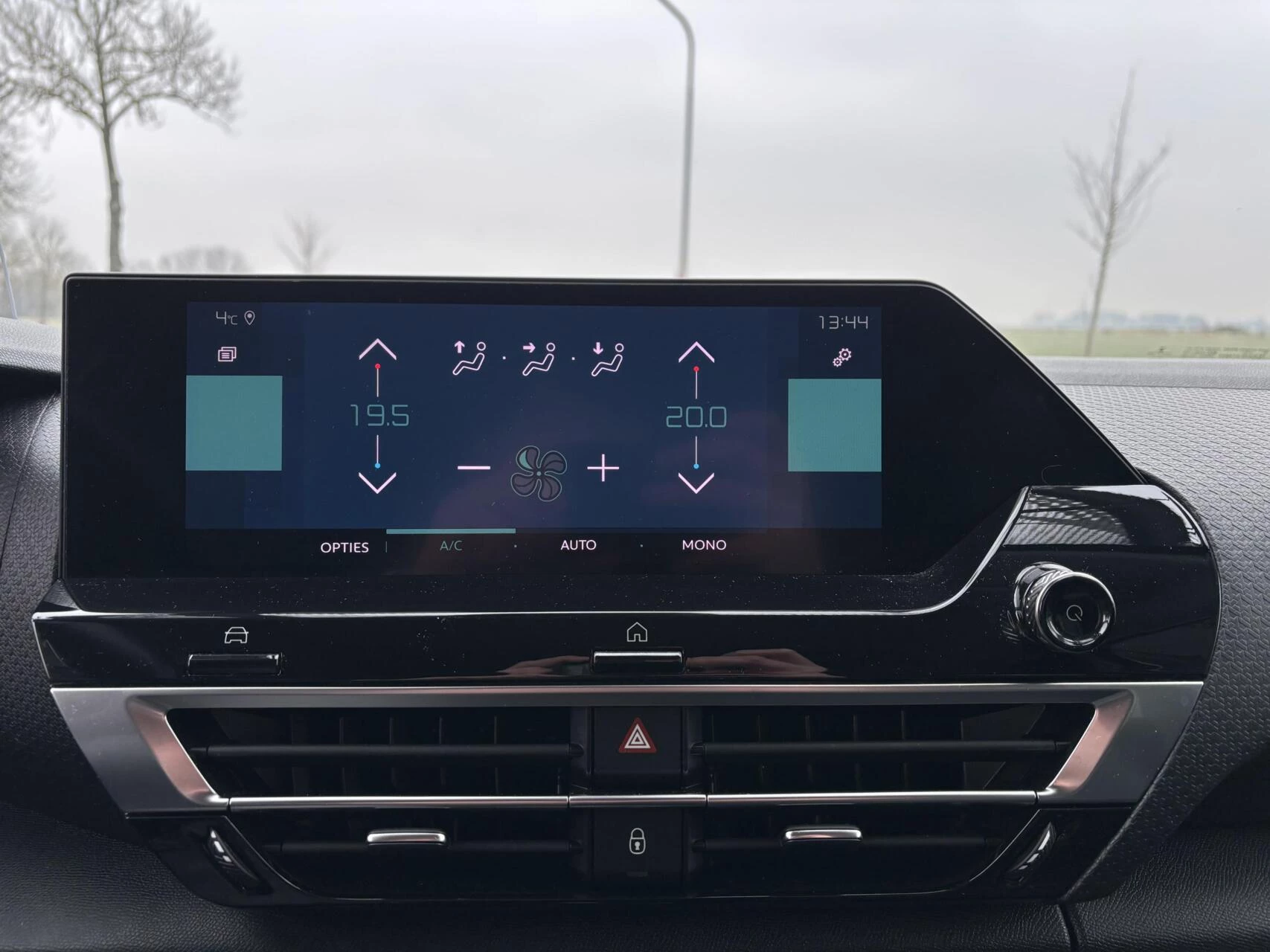 Hoofdafbeelding Citroën ë-C4