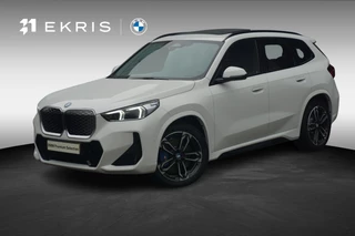 BMW iX1 eDrive20 M Sport | Trekhaak | Panoramadak | Harman Kardon | Cruise control adaptief met Stop&Go | Comfort Access | Lentevoordeel