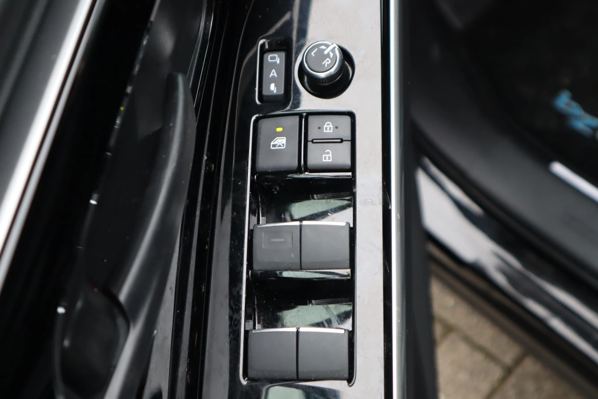 Hoofdafbeelding Toyota bZ4X